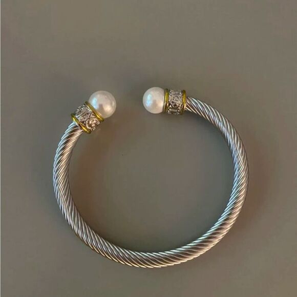 European Natural Pearl Cable Bracelet - Picture 3 of 3
